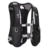 Gilet hydratation trail ultra léger sur fond blanc