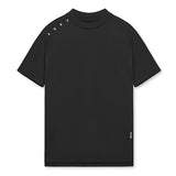 T-shirt de sport pour homme design à séchage rapide sur fond blanc
